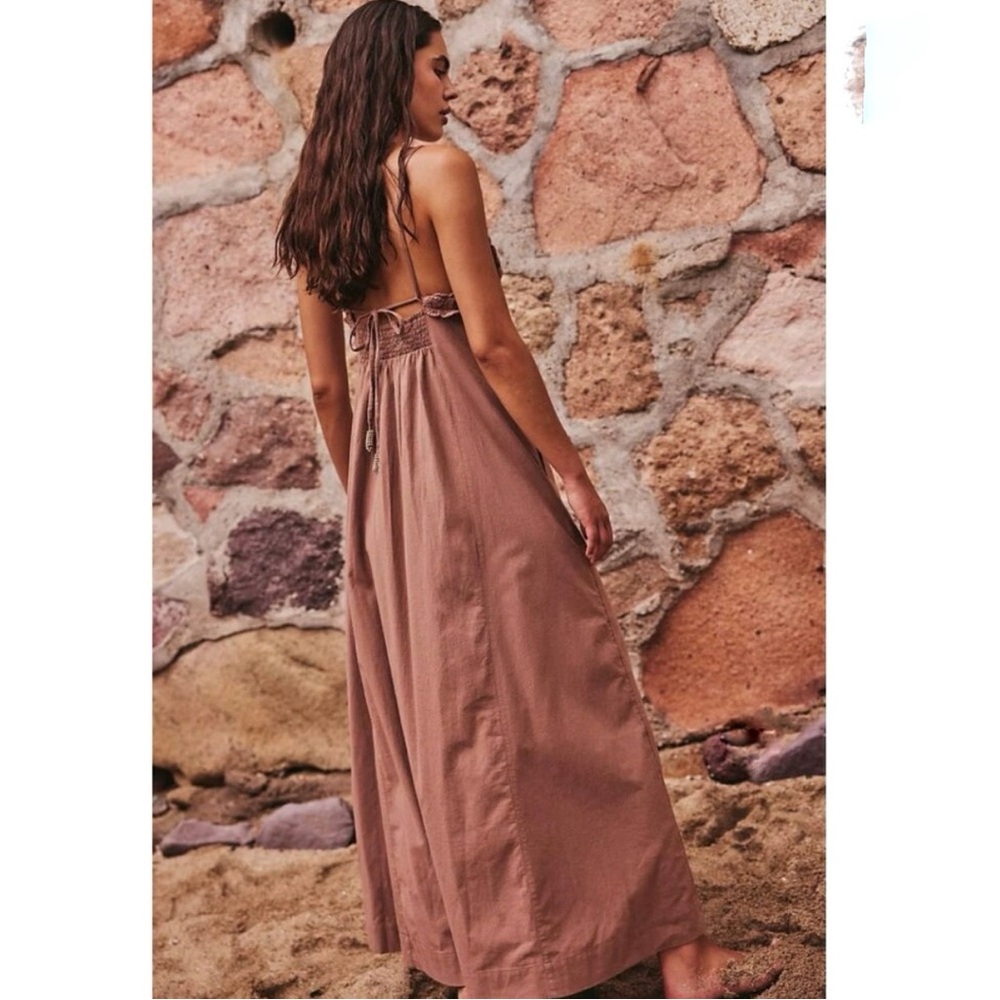 Free People Lovey Maxi Dress Crochet in Brownie (M) NWT - Picture 2 of 5